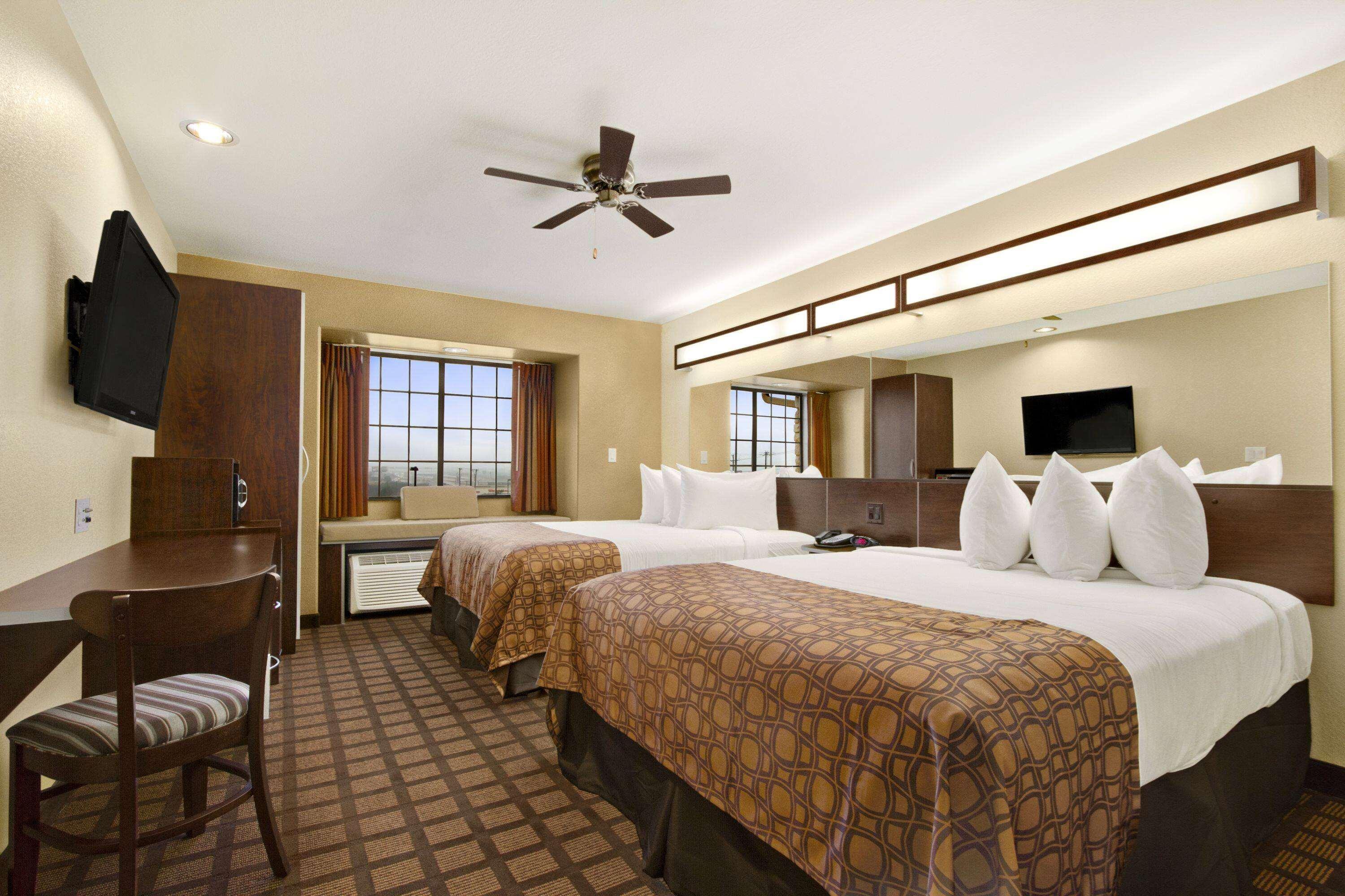 Microtel Inn & Suites By Wyndham Round Rock Ngoại thất bức ảnh